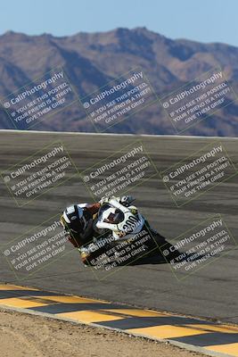 media/Mar-21-2025-CVMA Friday Practice (Fri) [[30cd4fe323]]/3-Racer 2/Session 2 (Bowl)/